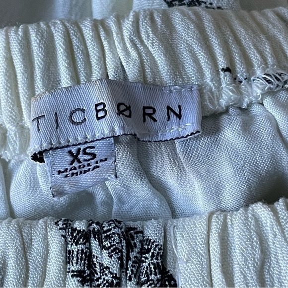 Baltic Born Leaf Print Off Shoulder Maxi Dress 18964 - Picture 13 of 14